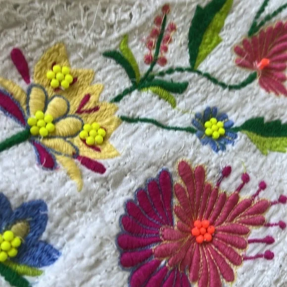 BOSTON PROPER Boho Lace Floral Embroidered Beaded Babydoll Bust Blouse in White - Picture 4 of 11